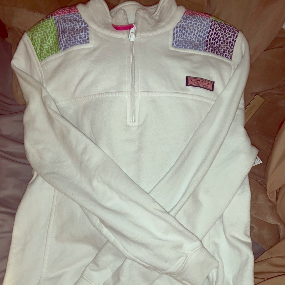 Vineyard vines sweatshirt